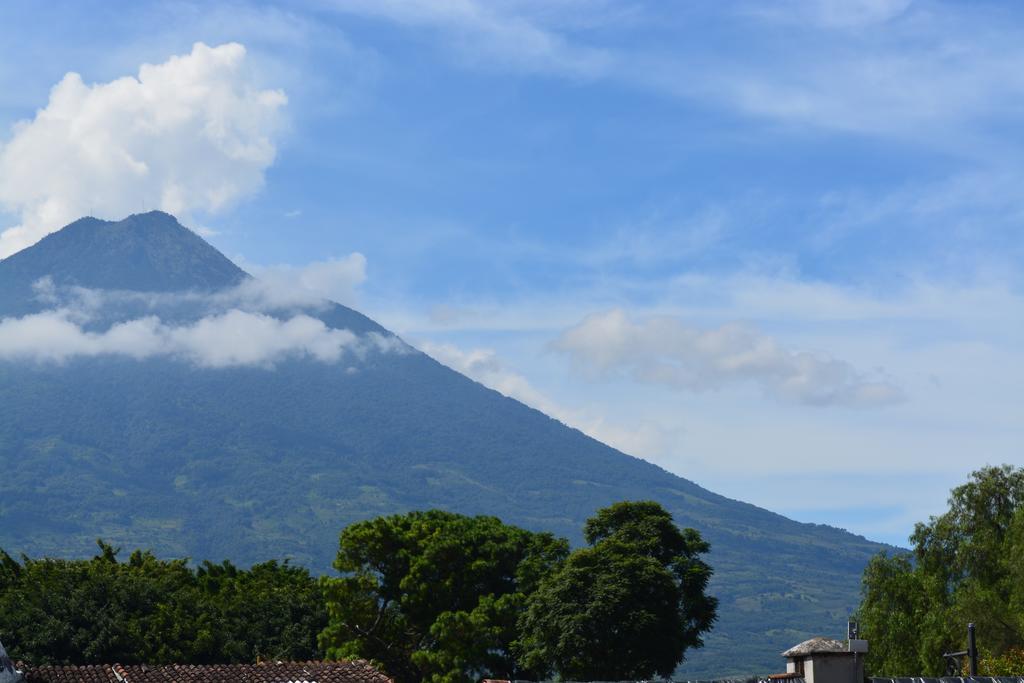 Luna Maya Hostel & Wellness Antigua Luaran gambar